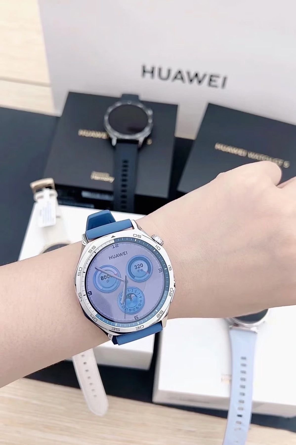 Global Version HUAWEI WATCH GT - Smartwatch Instagram incelemesi ve fiyatı